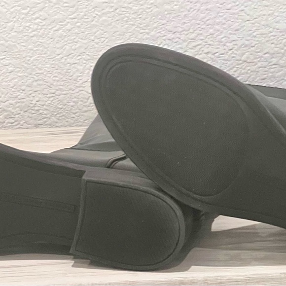 Tommy Hilfiger Black Knee-High Riding Boots Gold Logo | Size 8.5 - Picture 7 of 8